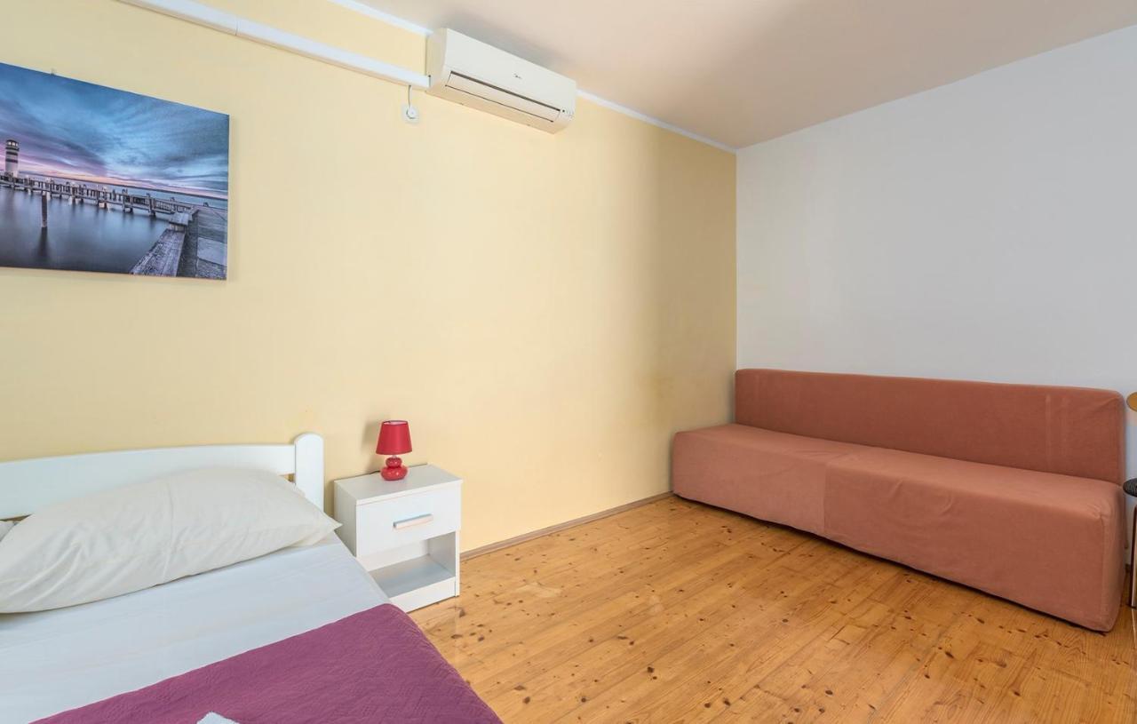 Apartments Stanko Fažana Екстериор снимка