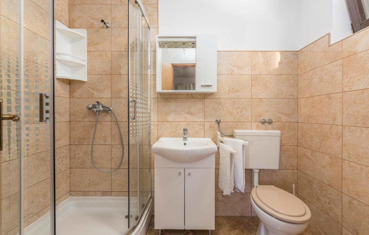 Apartments Stanko Fažana Екстериор снимка