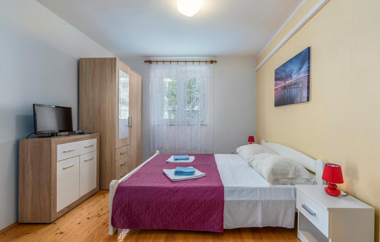 Apartments Stanko Fažana Екстериор снимка