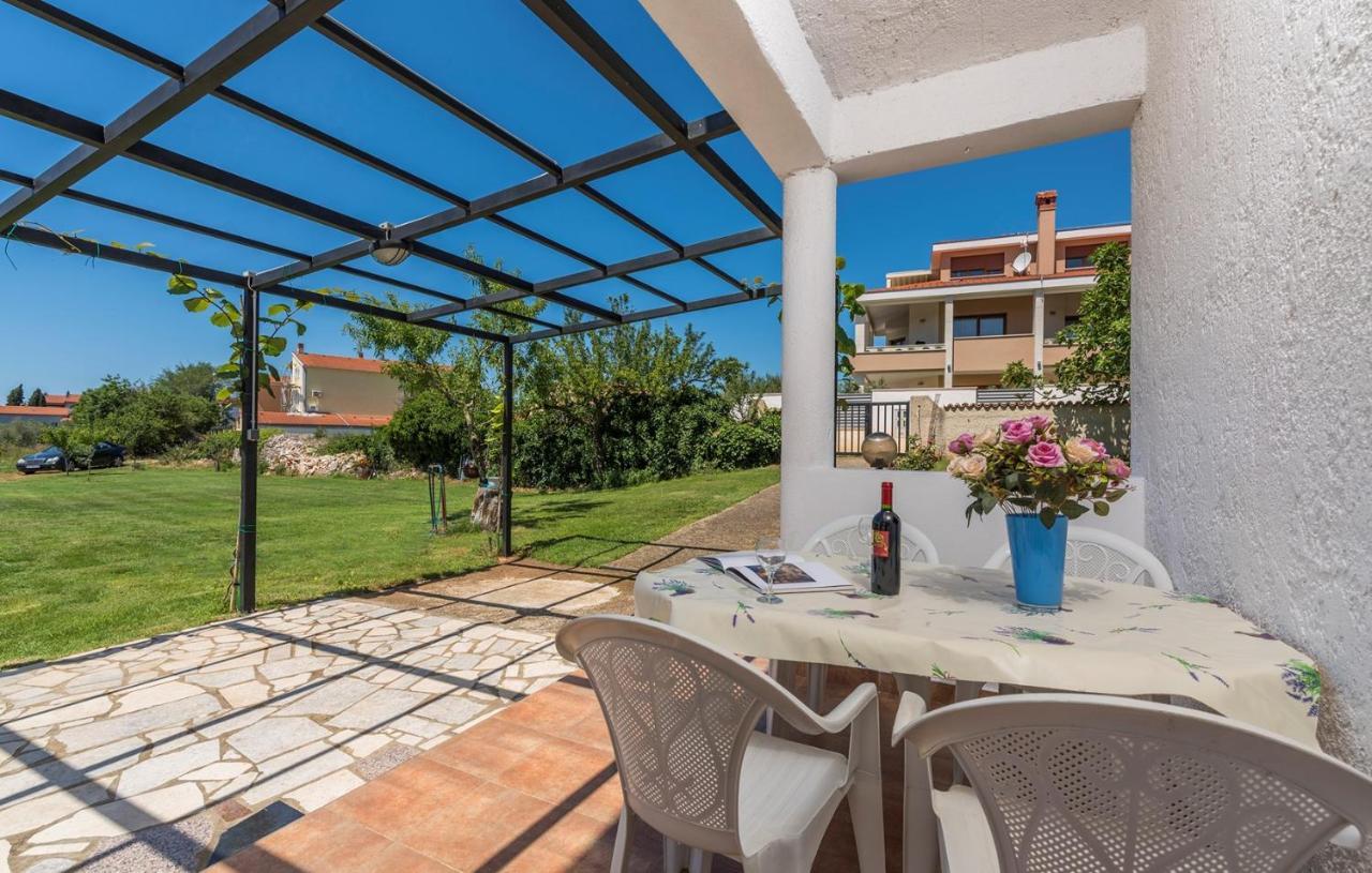 Apartments Stanko Fažana Екстериор снимка