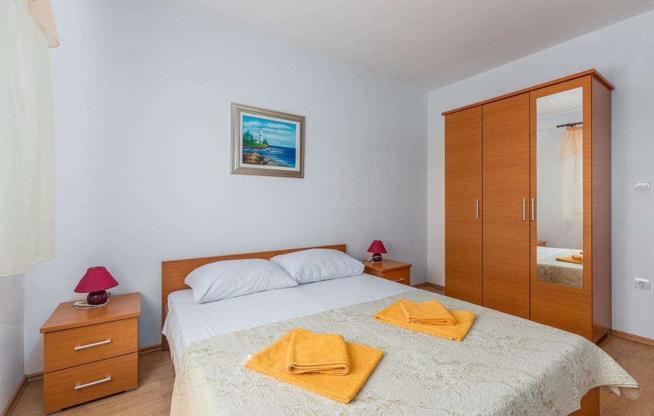Apartments Stanko Fažana Екстериор снимка