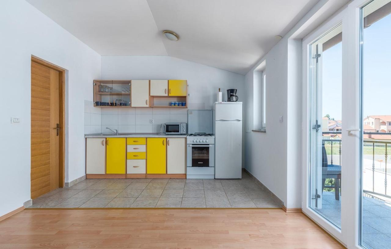 Apartments Stanko Fažana Екстериор снимка