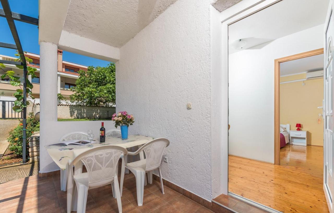 Apartments Stanko Fažana Екстериор снимка