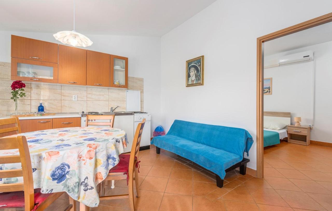 Apartments Stanko Fažana Екстериор снимка