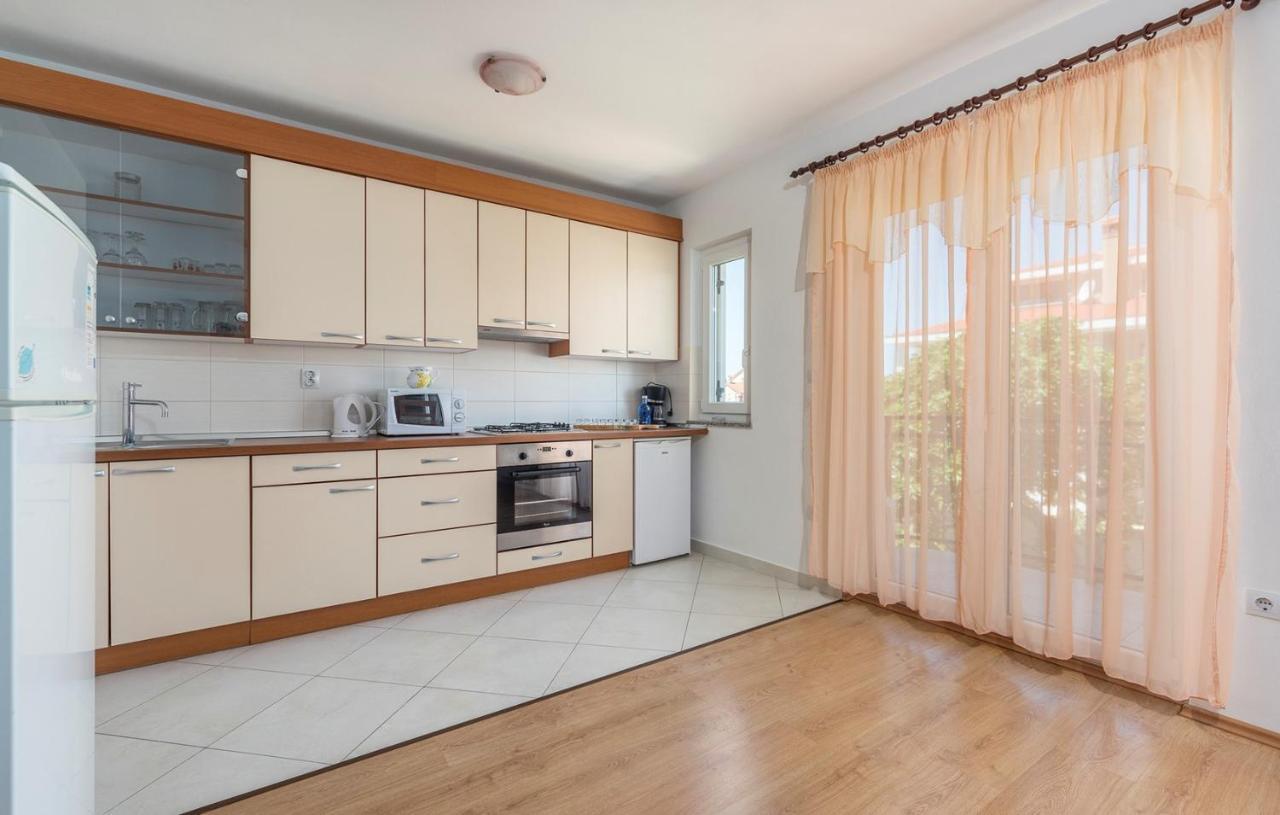 Apartments Stanko Fažana Екстериор снимка