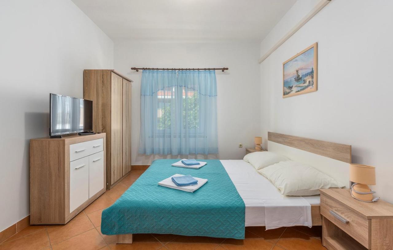 Apartments Stanko Fažana Екстериор снимка