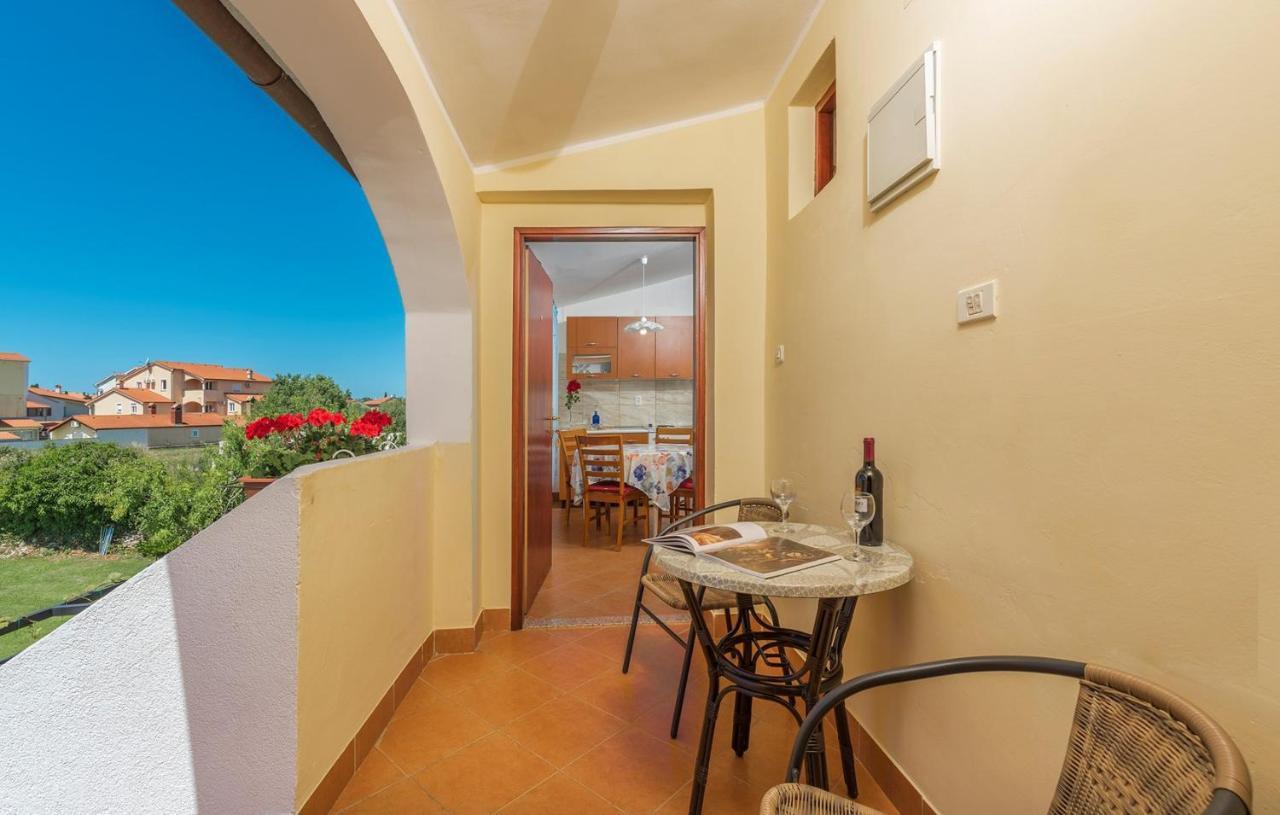Apartments Stanko Fažana Екстериор снимка